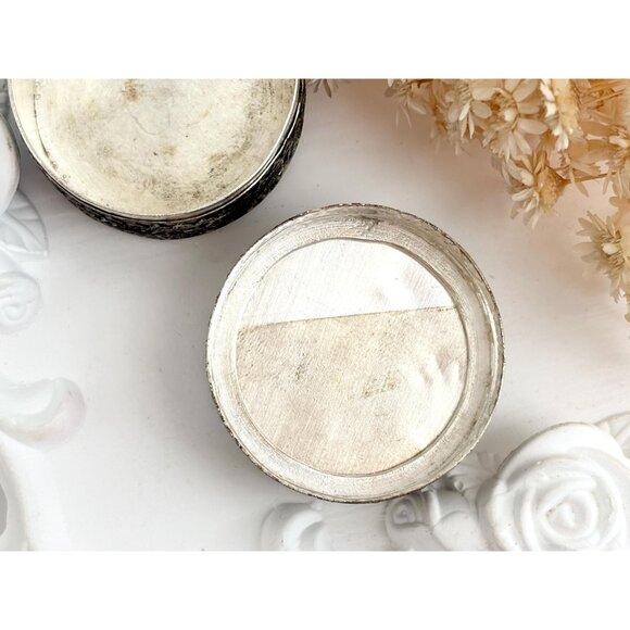 Japanense Handmade Blue Ceramic Floral Painted Oval Trinket | jewelry | Ring Box - Picture 10 of 15